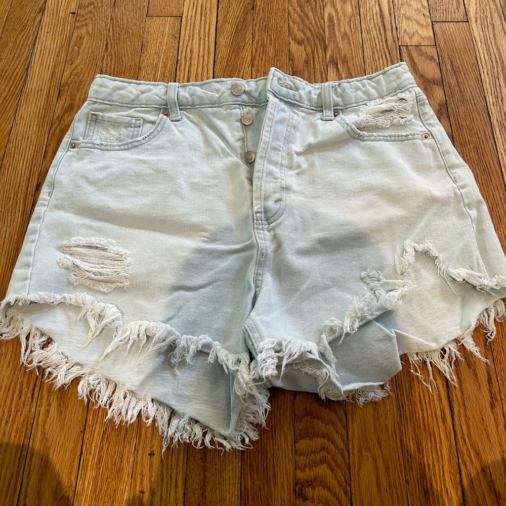 Women’s Wild Fable Jean Shorts. Size 12
